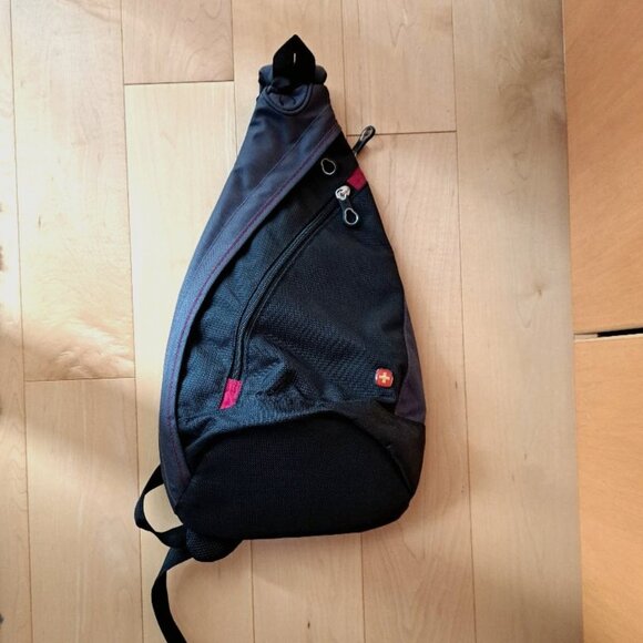 Swiss Gear Sling Bag - Picture 1 of 4